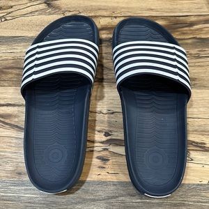 Womens Hunter brand slides
